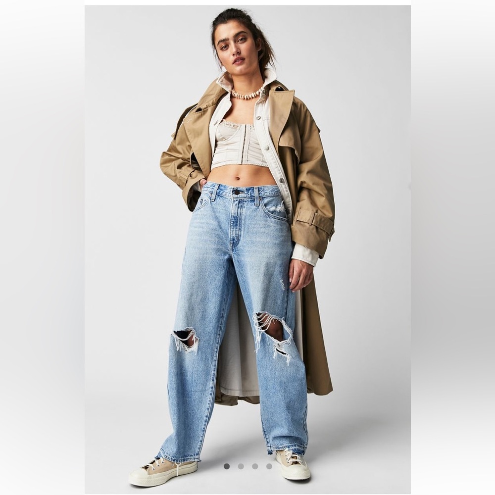 Levi’s Premium Baggy Dad 🤍